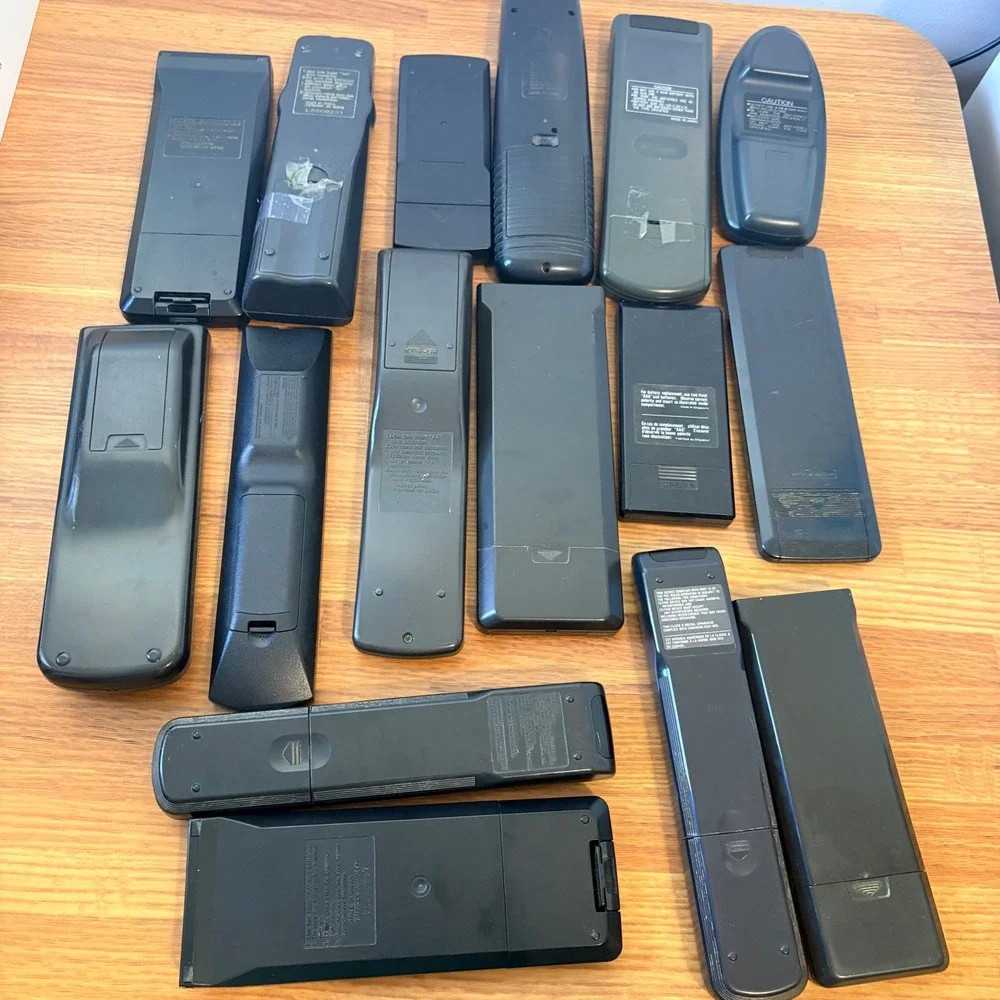 FOR PARTS Vintage Remote Control 15PC Lot Sony Panasonic Mitsubishi Magnavox